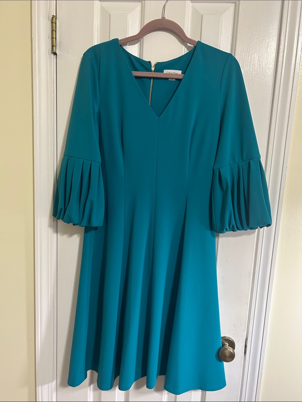 Calvin Klein, ScubaTeal V-Neck Bell Sleeve Dress - Women's Dress, Sz 10